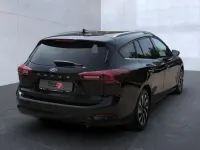 Używany Ford Focus Titanium 125 KM (91 kW) 2024 Czarny Kombi