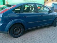 Second-hand Ford Focus 102 CP (75 kW) 2007 Albastru Hatchback