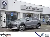 Neu VW T-Roc Life 150 PS (110 kW) 2026 Grau SUV