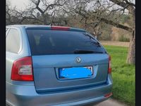 Gebraucht Skoda Octavia Ambiente 122 PS (89 kW) 2010 Blau Kombi