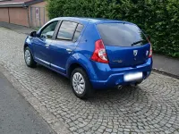 Gebraucht Dacia Sandero 75 PS (55 kW) 2009 Blau Kombi
