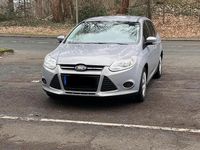 Gebraucht Ford Focus 105 PS (77 kW) 2011 Grau Kombi