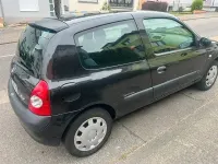 Gebraucht Renault Clio II 75 PS (55 kW) 2003 Schwarz Kleinwagen
