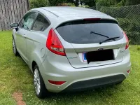 Gebraucht Ford Fiesta 96 PS (70 kW) 2011 Silber Kleinwagen