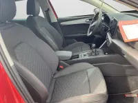Używany Seat Leon FR 150 KM (110 kW) 2024 Czerwony Sedan/Limuzyna
