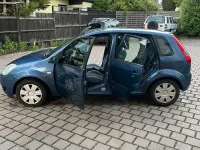 Gebraucht Ford Fiesta 80 PS (58 kW) 2005 Blau Kleinwagen