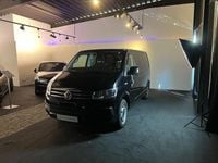 Second-hand VW T6 150 CP (110 kW) 2017 Negru Van