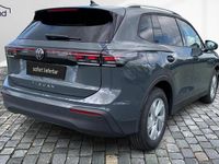 Gebraucht VW Tiguan Advance 150 PS (110 kW) 2024 Grau / delfingrau SUV