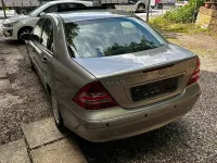 Gebraucht Mercedes C220 Elegance 150 PS (110 kW) 2004 Grau Limousine
