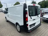 Gebraucht Renault Trafic Komfort 95 PS (69 kW) 2019 Weiß Van / Kleinbus