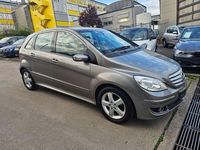 Gebraucht Mercedes B200 136 PS (100 kW) 2006 Kometgrau  metalliclack Van / Kleinbus