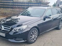 Gebraucht Mercedes E220 Avantgarde 170 PS (125 kW) 2013 Schwarz Kombi