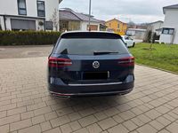 Gebraucht VW Passat Highline 190 PS (139 kW) 2016 Blau Limousine