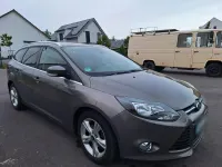 Gebraucht Ford Focus 101 PS (74 kW) 2012 Braun Kombi