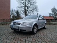 Gebraucht VW Bora 110 PS (80 kW) 2004 Silber Limousine