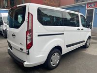 Second-hand Ford Transit Custom 105 CP (77 kW) 2018 Alb Monovolum