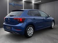 Gebraucht VW Polo Life 80 PS (58 kW) 2024 Blau Kleinwagen