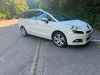 Gebraucht Peugeot 5008 Active 156 PS (114 kW) 2012 Weiß Van / Kleinbus