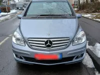 Gebraucht Mercedes B200 140 PS (102 kW) 2006 Grün Van / Kleinbus
