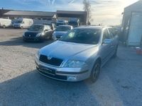 gebraucht Skoda Octavia Benziner*Klima*6-Gang*SHZ*Tempomat