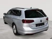 Gebraucht VW Passat Business 150 PS (110 kW) 2023 Scale silver metallic Kombi