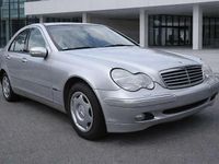 Gebraucht Mercedes C220 Elegance 143 PS (105 kW) 2001 477 Limousine