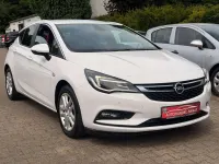 Gebraucht Opel Astra Edition 110 PS (80 kW) 2017 Schneeweiss/summitwhite/arctic Kleinwagen