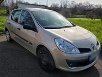Gebraucht Renault Clio II 2007 Gold Kleinwagen