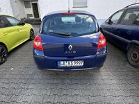 Gebraucht Renault Clio II Expression 75 PS (55 kW) 2009 Limousine
