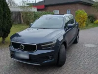Gebraucht Volvo XC40 Momentum 163 PS (119 kW) 2021 Blau SUV