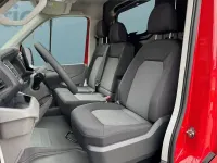 Gebraucht VW Crafter 177 PS (130 kW) 2024 Rot Van