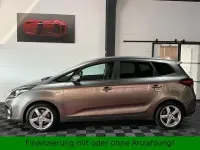 Gebraucht Kia Carens Vision 166 PS (122 kW) 2018 Silber Van / Kleinbus