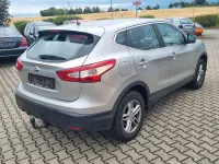Gebraucht Nissan Qashqai Visia 116 PS (85 kW) 2015 Silber SUV