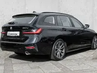 Gebraucht BMW 320 Advantage 190 PS (139 kW) 2022 Schwarz Kombi