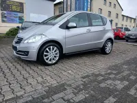 Gebraucht Mercedes A160 95 PS (69 kW) 2012 Polarsilber  metalliclack Kleinwagen