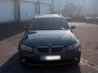 Gebraucht BMW 320 163 PS (119 kW) 2007 Grau Kombi