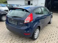 Gebraucht Ford Fiesta 60 PS (44 kW) 2015 Blau Kleinwagen