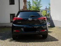 Gebraucht Hyundai i20 Passion 101 PS (74 kW) 2018 Schwarz Kleinwagen