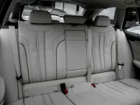 Gebraucht BMW 520 Sport Line 197 PS (144 kW) 2024 Schwarz Kombi