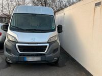 Gebraucht Peugeot Boxer 131 PS (96 kW) 2017 Silber Van