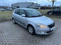 Gebraucht Skoda Fabia Ambiente 86 PS (63 kW) 2011 Silber Limousine