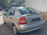 Gebraucht Opel Astra 101 PS (74 kW) 1999 Silber Limousine