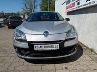 Gebraucht Renault Mégane 101 PS (74 kW) 2012 Grau Limousine