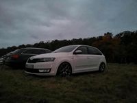 Gebraucht Skoda Rapid 105 PS (77 kW) 2014 Weiß Kleinwagen