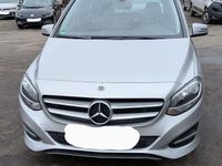 Gebraucht Mercedes B180 Style 122 PS (89 kW) 2017 Silber Van / Kleinbus