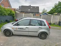 Gebraucht Ford Fiesta 60 PS (44 kW) 2005 Silber Kleinwagen