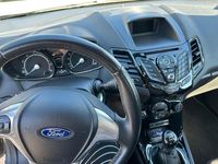 Gebraucht Ford Fiesta Titanium 101 PS (74 kW) 2016 Grau Kleinwagen