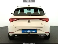 Używany Seat Leon FR 204 KM (150 kW) 2022 Biały Kombi