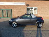 Gebraucht Opel Tigra Edition 125 PS (91 kW) 2006 Metro m2 Cabrio