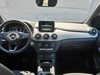 Gebraucht Mercedes B180 Urban 109 PS (80 kW) 2017 Silber Kleinwagen
